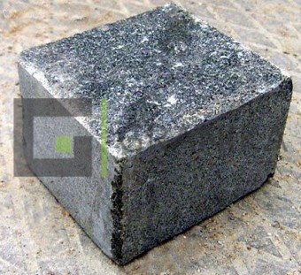 Брусчатка гранитная пилено-колотая Steel Black